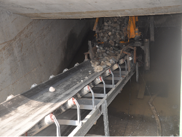 宜昌澤昱時(shí)產(chǎn)500-700噸/小時(shí)卵石洗砂破碎系統(tǒng)，每小時(shí)洗原砂300噸，破碎卵石+整形及機(jī)制砂300-400噸